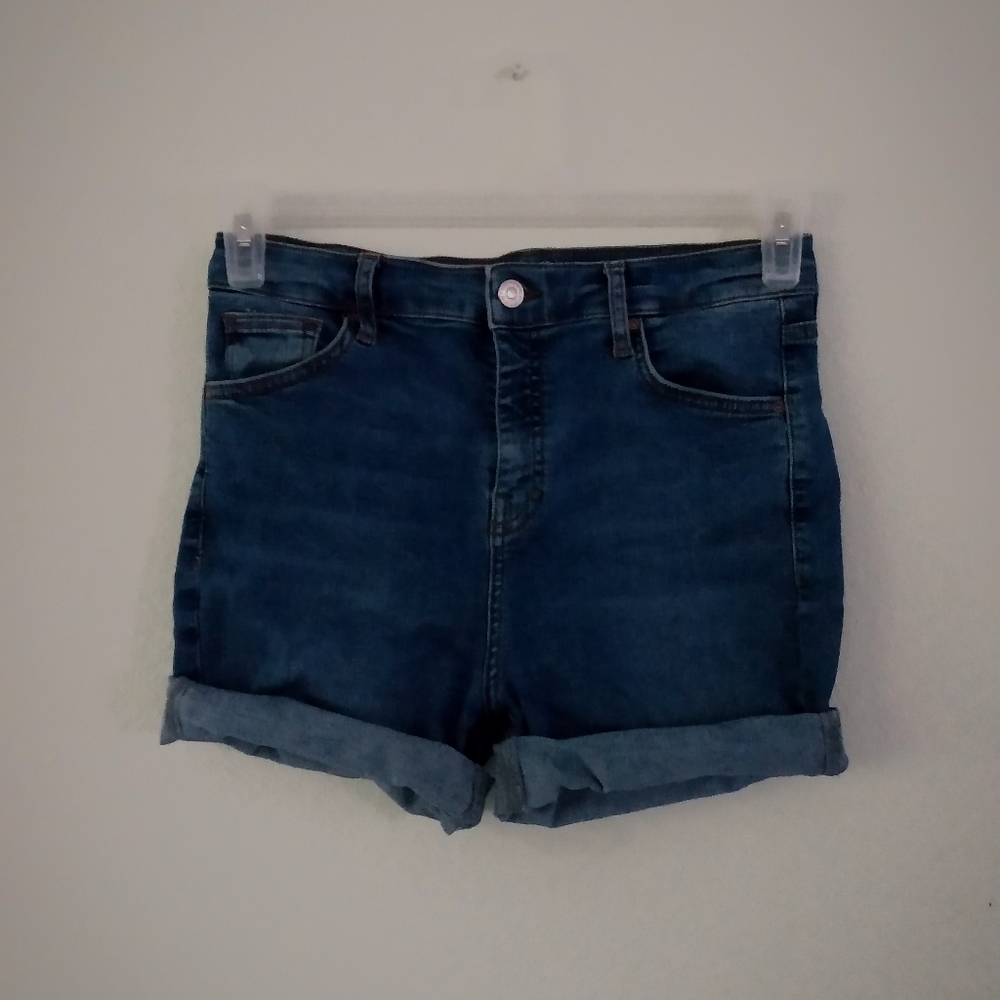 High-waisted medium wash Jean shorts